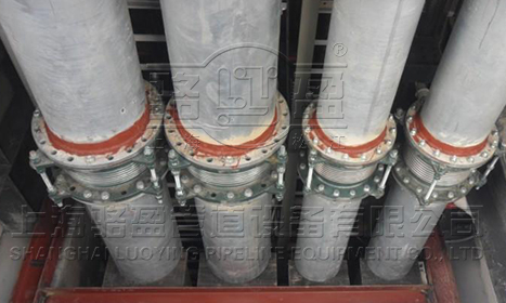 波紋<a href=http://familylawyerlocator.com target=_blank class=infotextkey>補(bǔ)償器</a>安裝現(xiàn)場圖