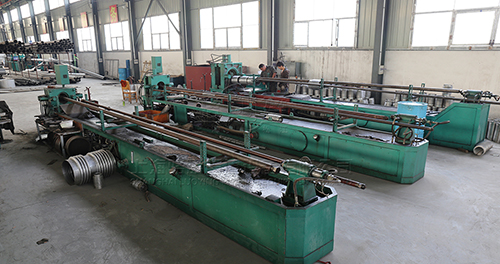 波紋<a href=http://familylawyerlocator.com target=_blank class=infotextkey>補償器</a>生產(chǎn)現(xiàn)場